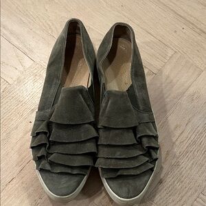 Anthropology Seychelles Quake Olive Ruffled Flats